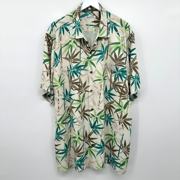 Tommy Bahama Hawaiian Shirt Mens 2XLT Copyrighted Print 100% Silk Beachy Coastal